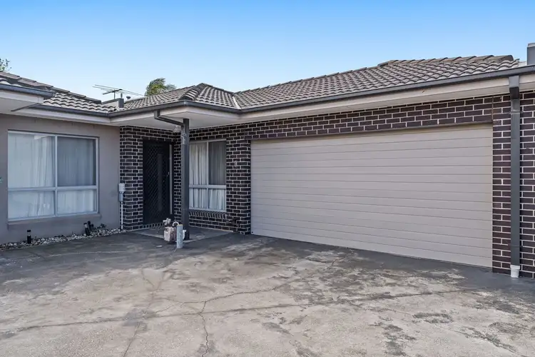 3/7-8 Roseville Court, Berwick VIC 3806